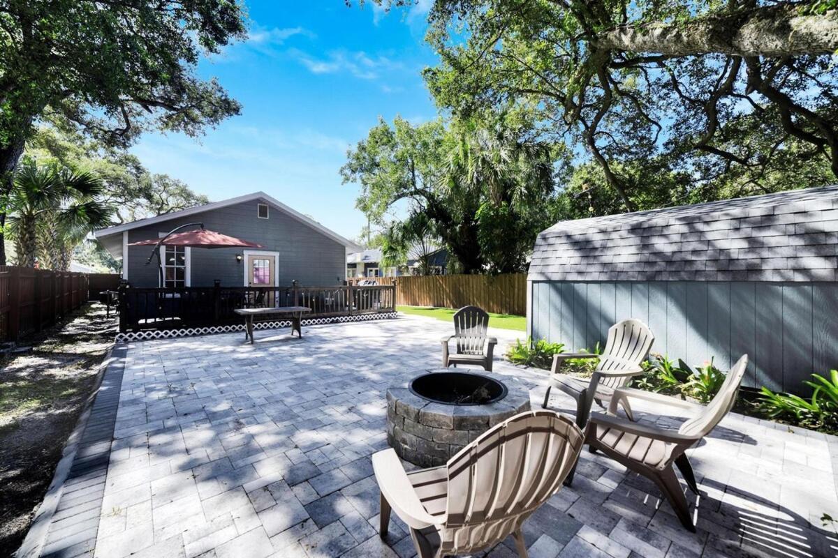 Spacious Getaway Cozy & Modern Backyard Dream Villa Tampa Exteriör bild